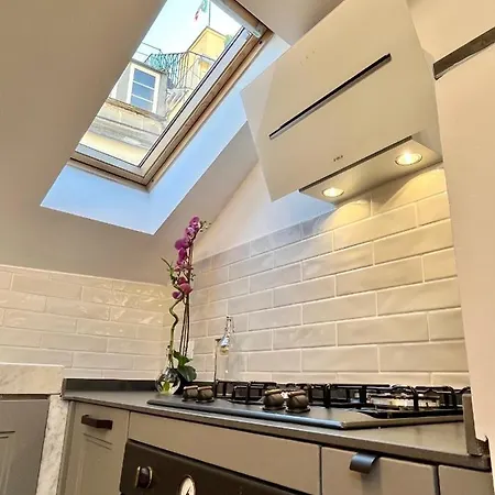 Happy Family The Roof *